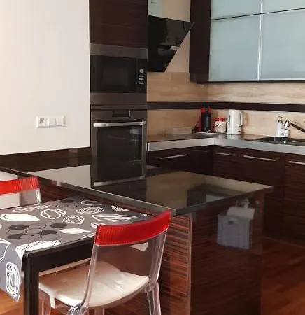 Apartament Z Balkonem Przy Parku Warsaw